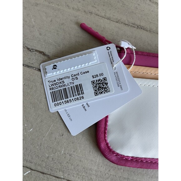 NWT Lululemon True Identity Card Case Pink MSRP $28 - Picture 3 of 6